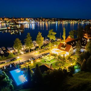 Amax Boutique Hotel